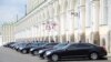 "Мерседес" с правительственными номерами насмерть сбил полицейского в Москве. Видео 